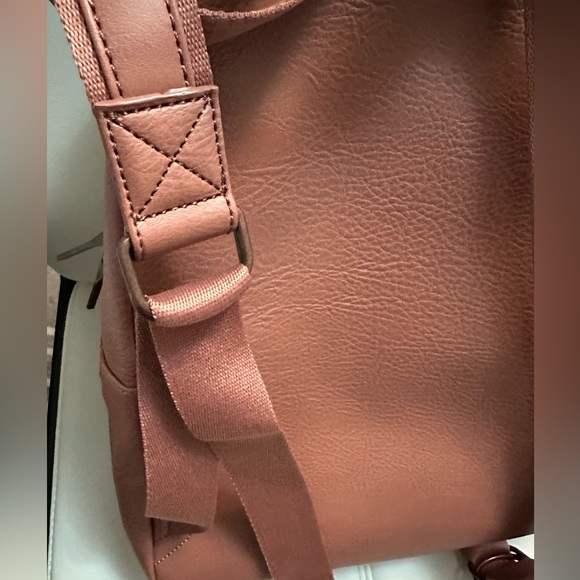 Matt and Nat Backpack - Picture 4 of 5